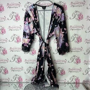 City chic robe kimono tie up waist Floral Black and Pink Lace Trim Robe lace